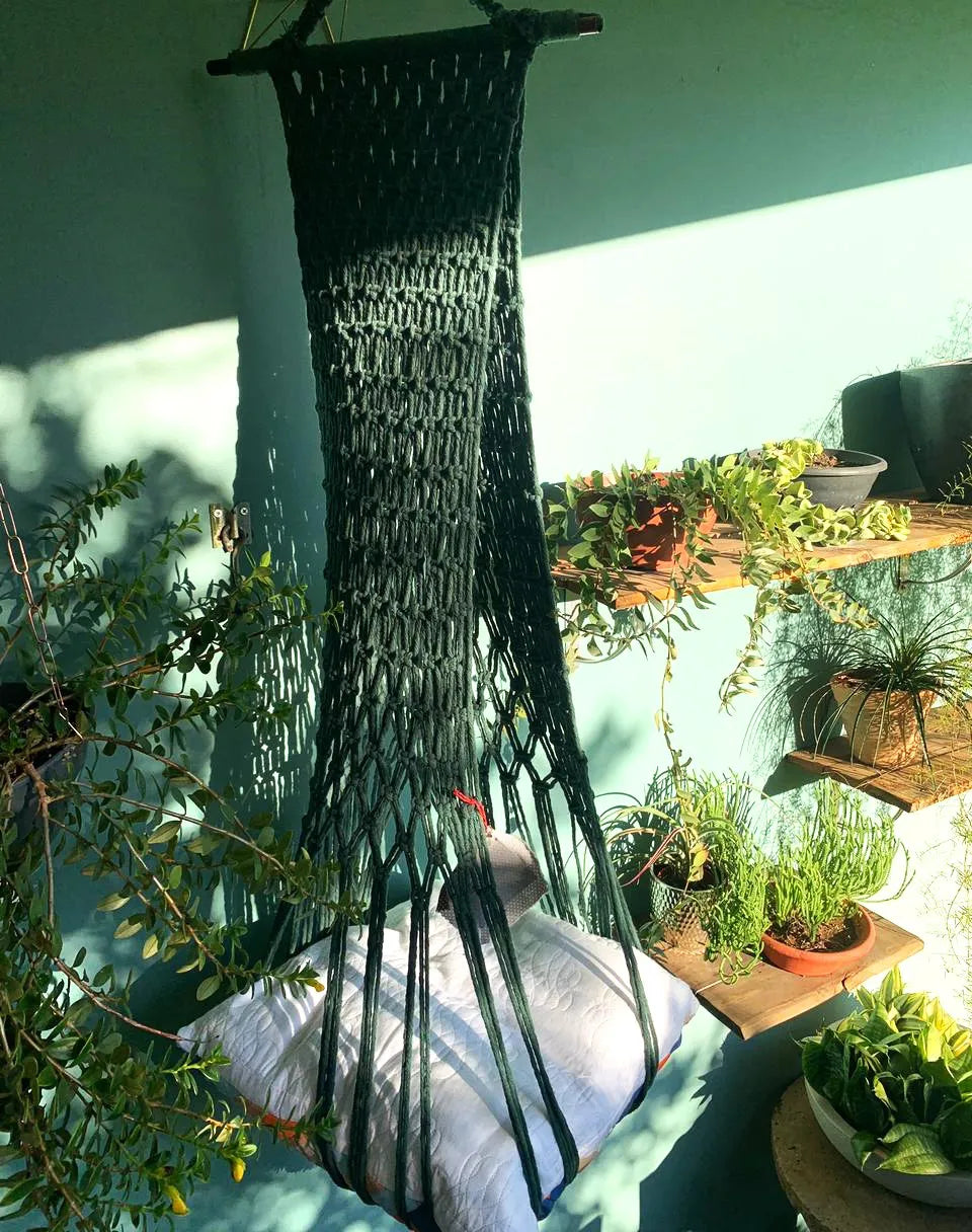 Cama Macramê Suspensa Angorá - Artesanal