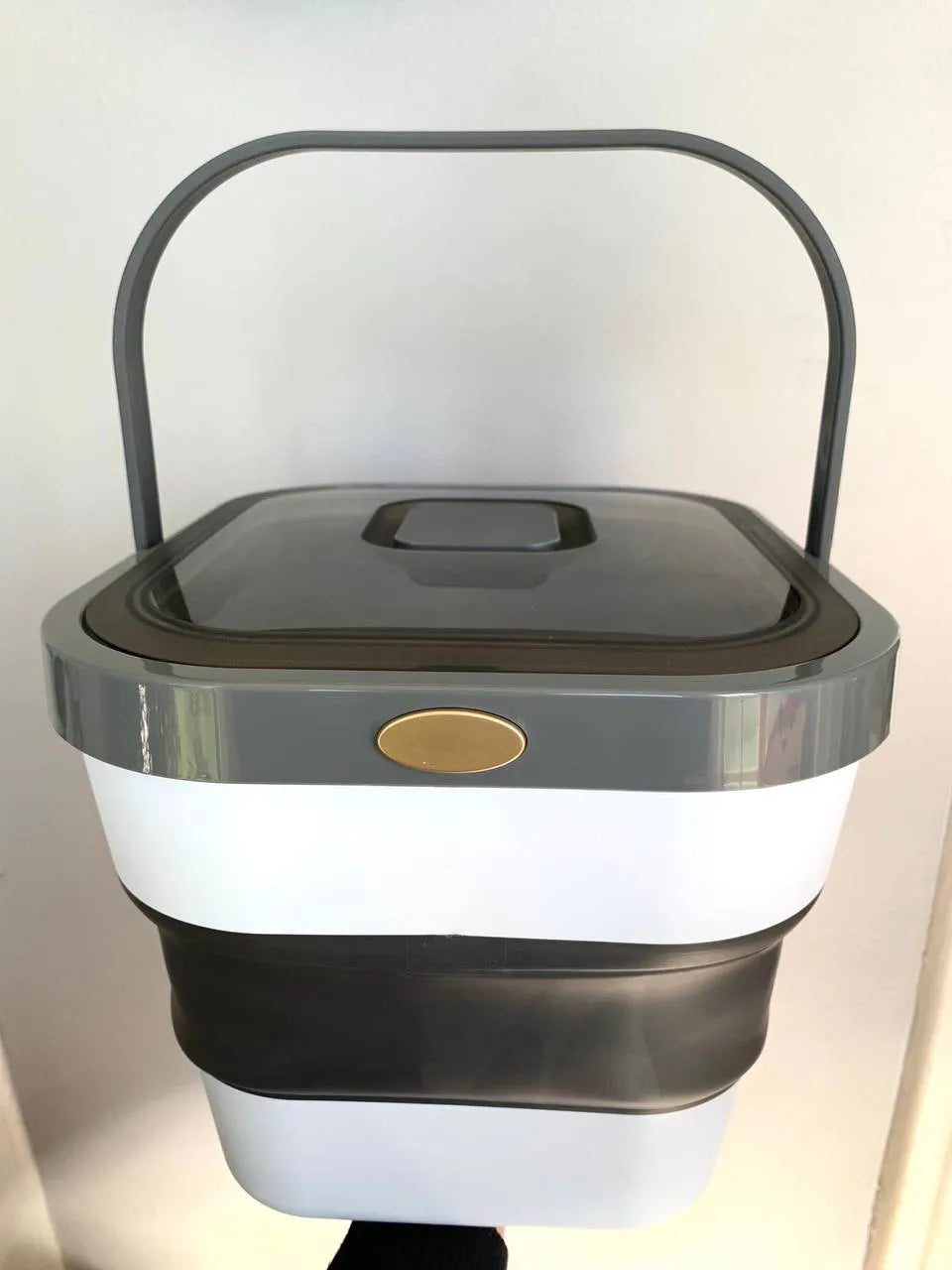 Container/Recipiente Ajustável de Silicone com Botão para Armazenamento
