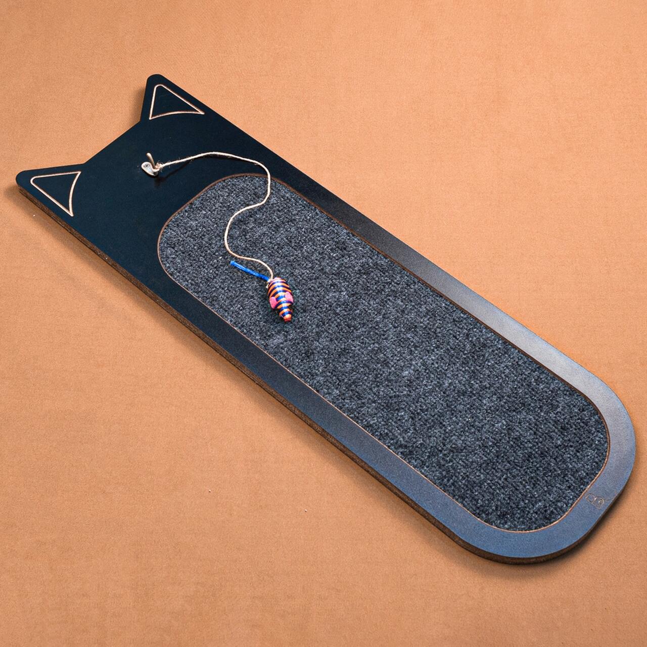 Arranhador Clean Cat Carpete Para Parede ou Chão - Preto/Branco