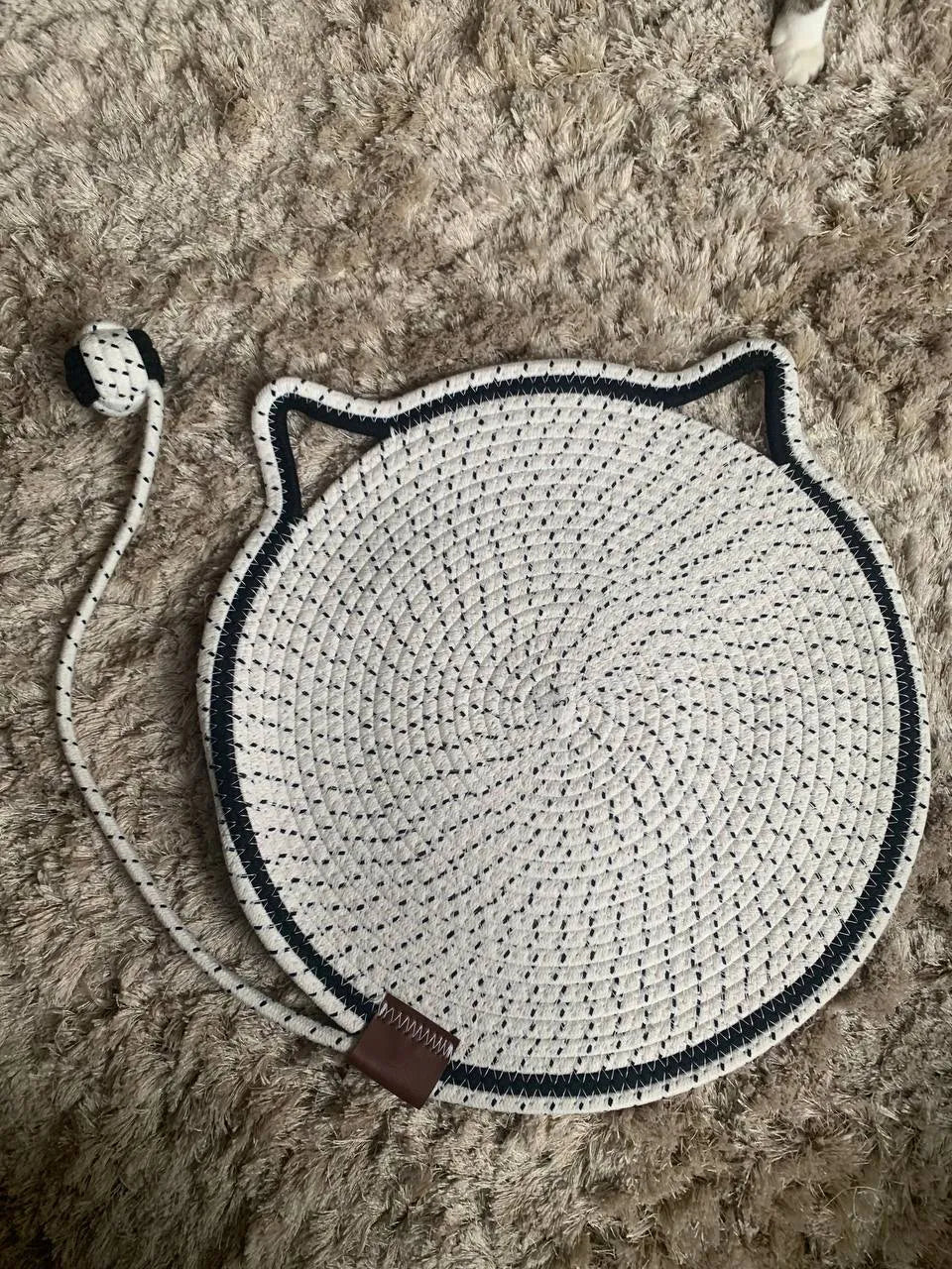 Arranhador Tapete com Bolinha Mundo Catnip